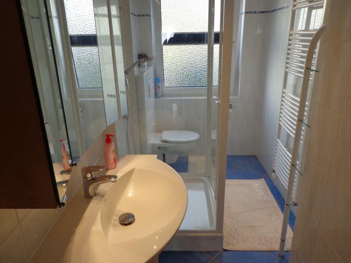 Homestay Naehe Messe Laatzen-gleidingen - Agency *